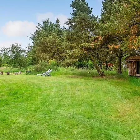 3 Bedroom Cozy In Vakantiehuis Oksbøl