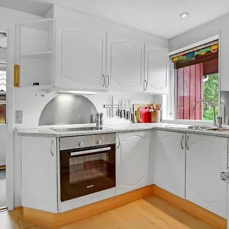 3 Bedroom Cozy In Vakantiehuis