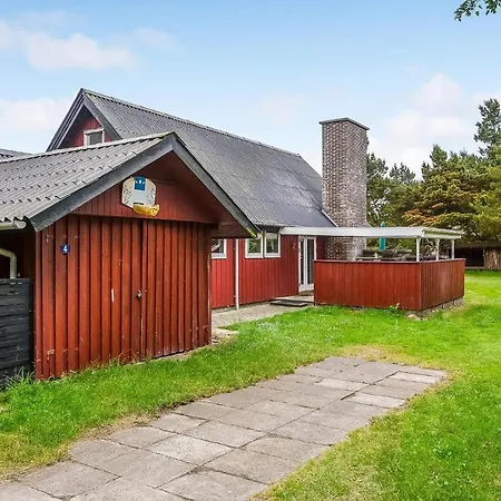 Vakantiehuis 3 Bedroom Cozy In *